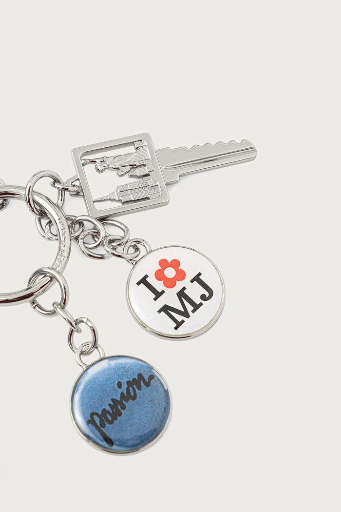 MARC JACOBS Μπρελόκ γυναικείο μεταλλικό THE CLUSTER CHARM 2F6SCH004S02 ασημί AW26