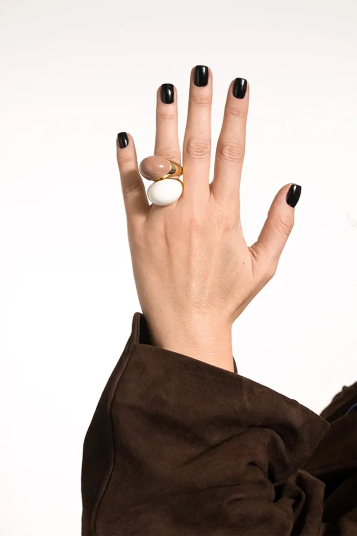 Dodatki BERRIES prstan ženski pozlačen srebrni emajl Viva Mocha Mousse XL Ring PVMM17 zlata