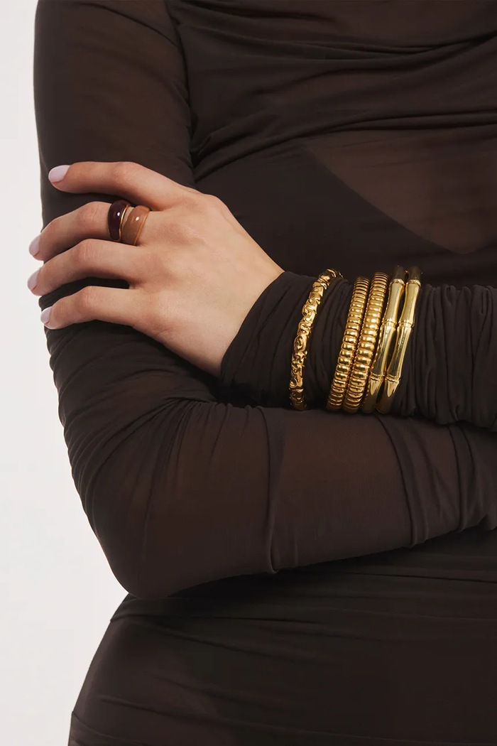 BERRIES prstan ženski pozlačen srebrni emajl Viva Mocha Mousse Mini Ring zlata PVM013