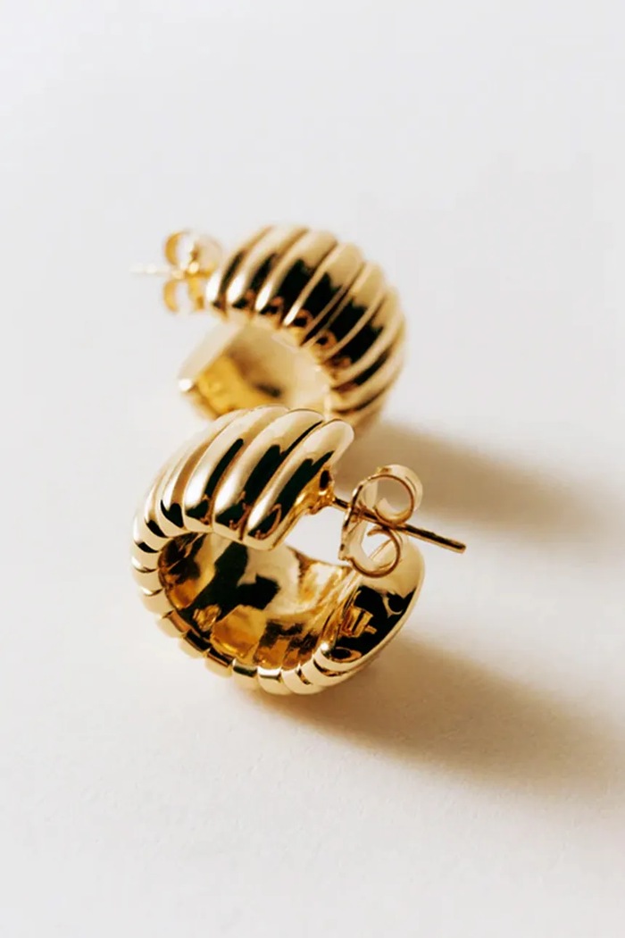 BERRIES Náušnice dámske pozlátené strieborné Bott Earrings KE098FG zlatá AW26