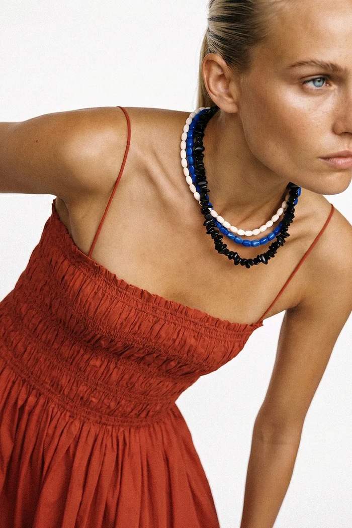 Náhrdelník dámsky Flora Black Necklace BERRIES NWA026 čierna