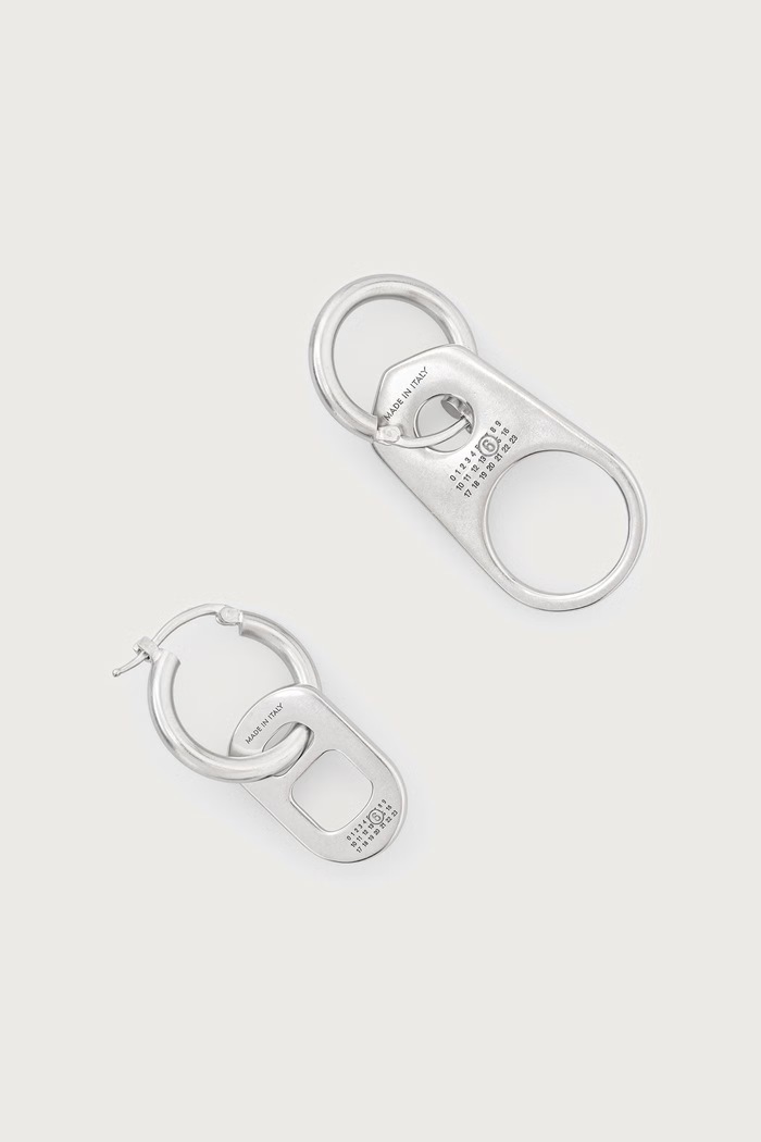 MM6 Maison Margiela kolczyki damskie mosiężne srebrny SM6VG0124.P9208