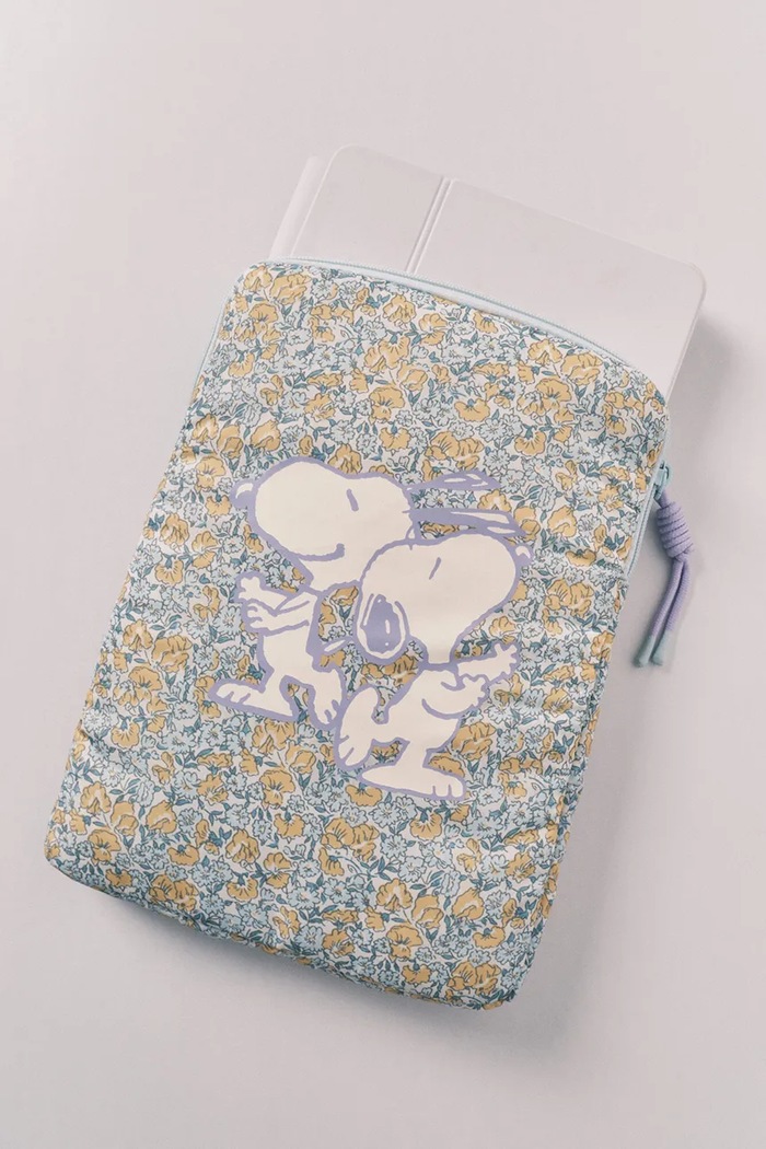 Akcesoria women'secret etui na tablet damskie 1373595 żółty