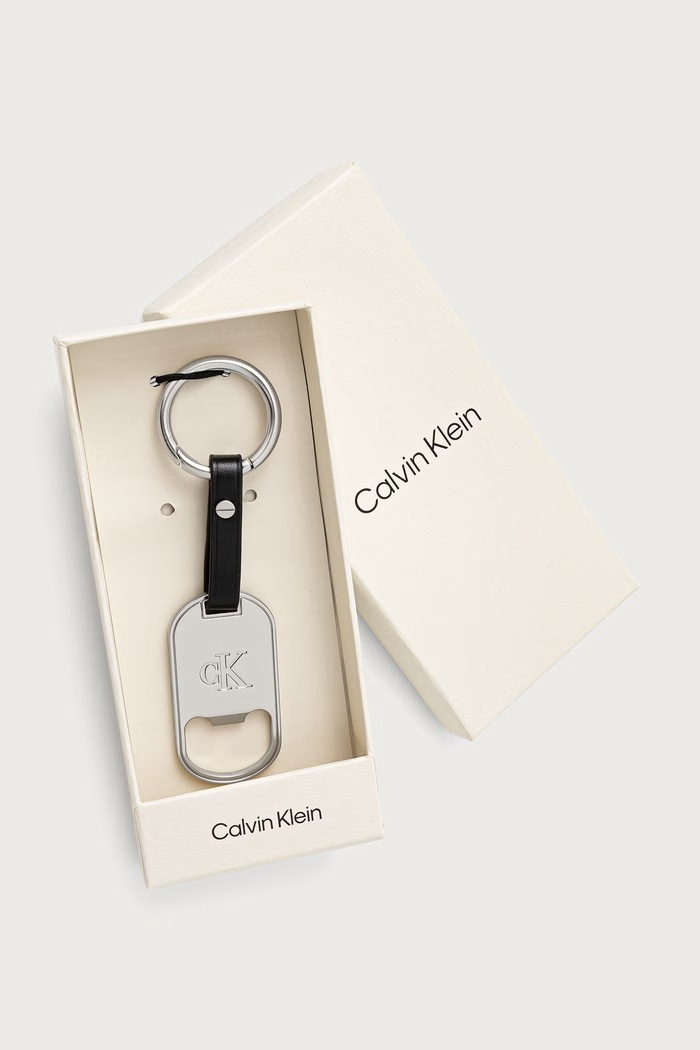 Calvin Klein privjesak za muškarce LV04D1303G crna AW26