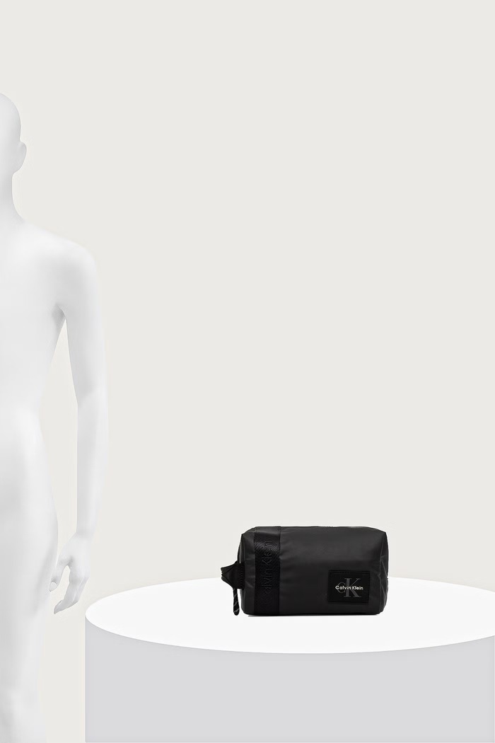 Kozmetička torbica za muškarce Calvin Klein LV04D1293G crna