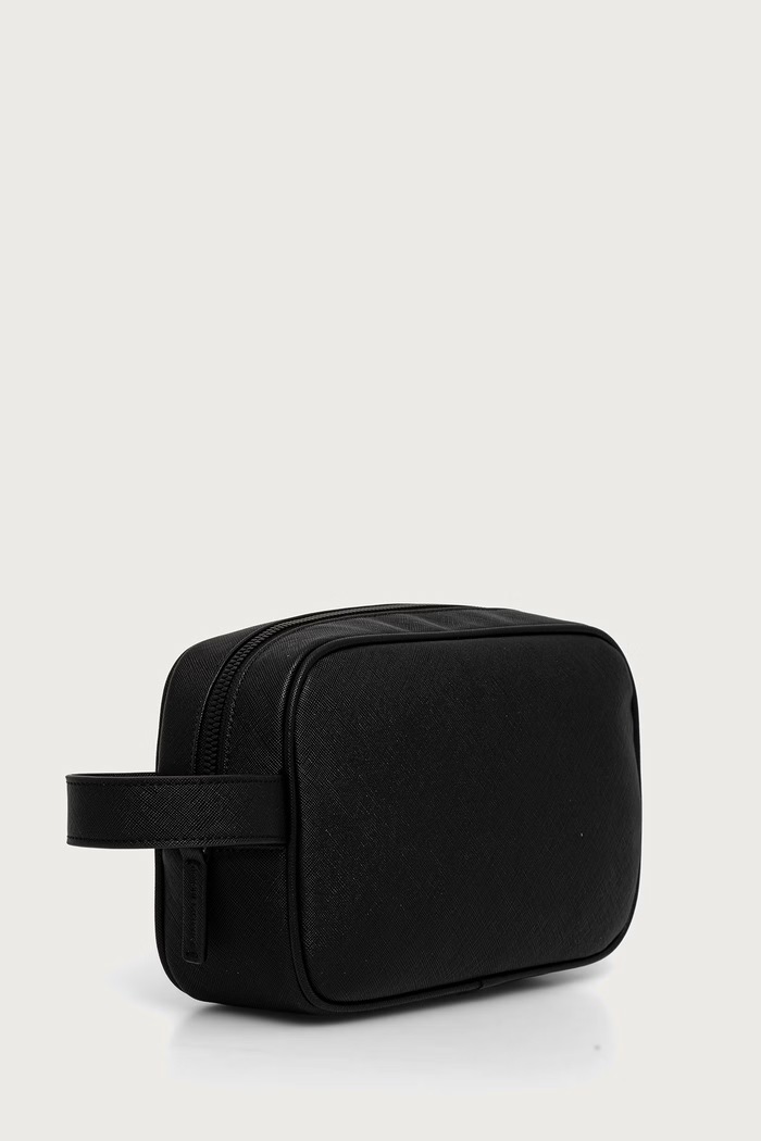Armani Exchange Kozmetička torbica od imitacije kože XM003576.AF26659 crna AW26