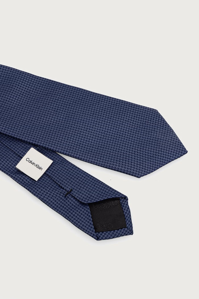 Calvin Klein Kratka muška svilena kratka CK2011E015 mornarsko plava AW26