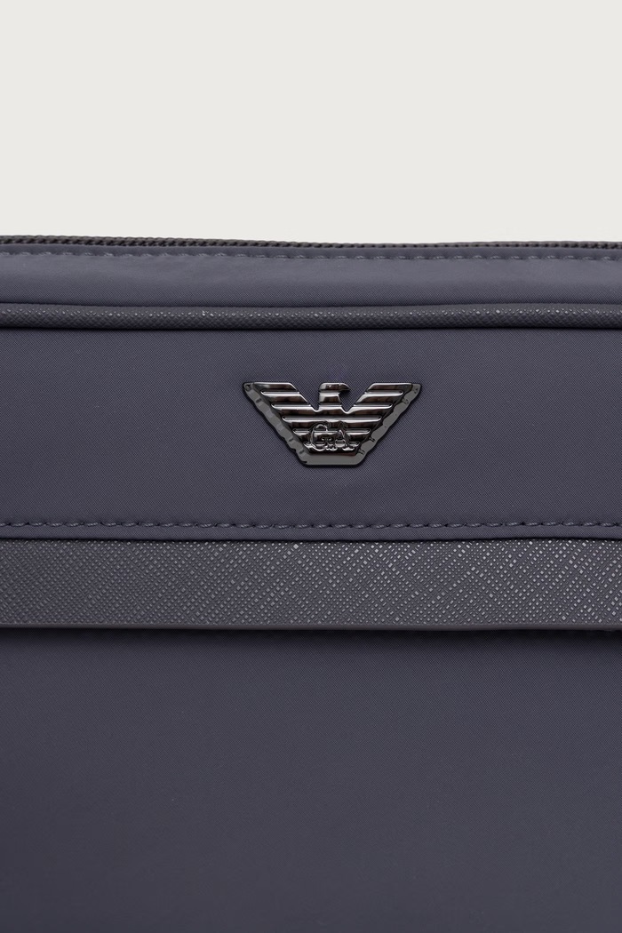 Kosmetyczka męska Emporio Armani EM001811.AF28784 szary