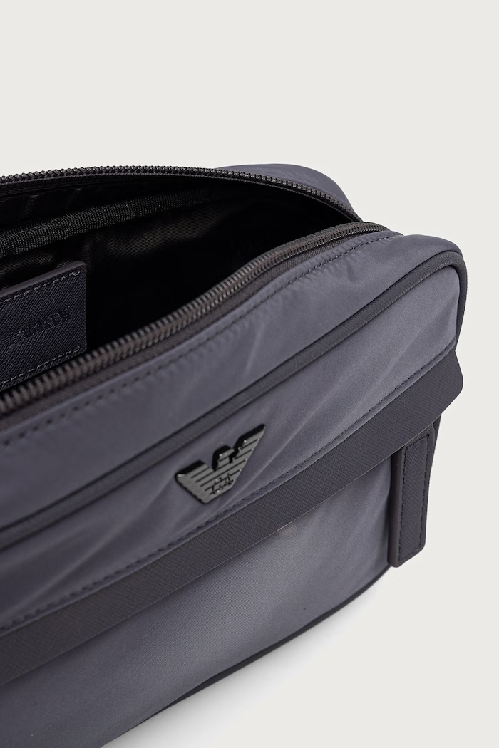 Kosmetyczka męska Emporio Armani szary EM001811.AF28784
