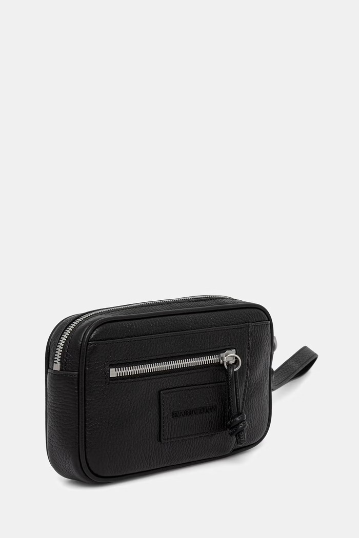 Emporio Armani kosmetyczka męska skórzana EM000955.AF13396 czarny AW26