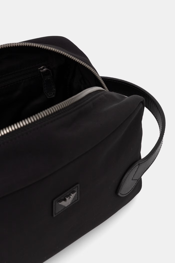 Emporio Armani kosmetyczka męska EM007035.AF28742 czarny