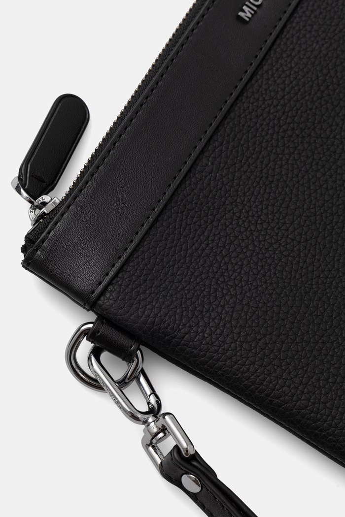 Michael Kors saszetka męska skórzana czarny 33S9MGYU2L