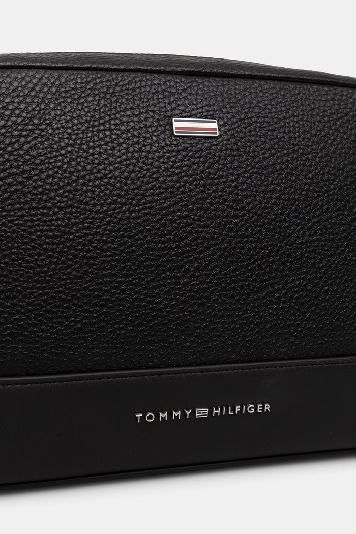 Doplnky Tommy Hilfiger vrecko pánske z imitácie kože AM0AM14484 čierna