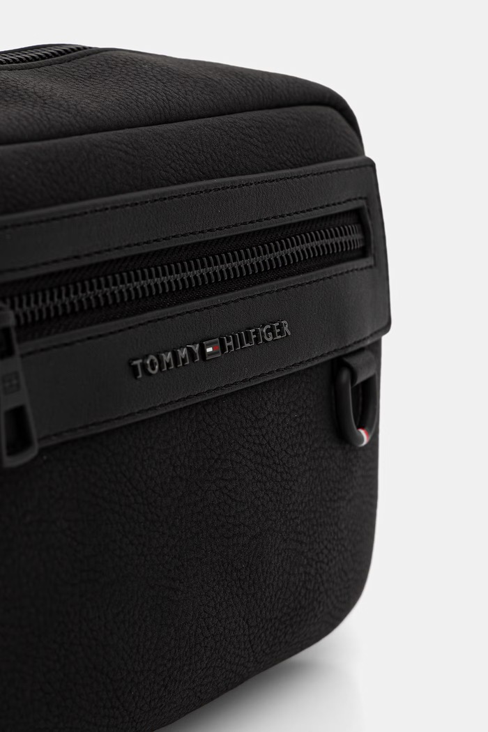 Αξεσουάρ Tommy Hilfiger νεσεσέρ ανδρικό από απομίμηση δέρματος AM0AM14467 μαύρο