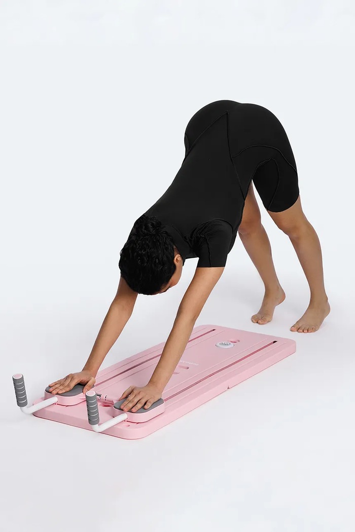 Reformer do pilatesu BetterMe różowy RFM00001.2