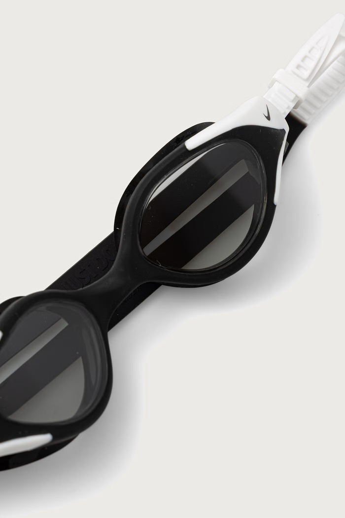 Akcesoria Nike Okulary pływackie NESSG131 czarny