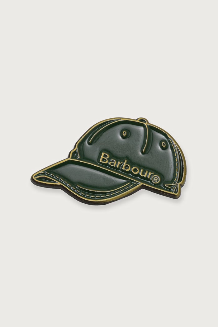 Barbour przypinka zielony UMB0058