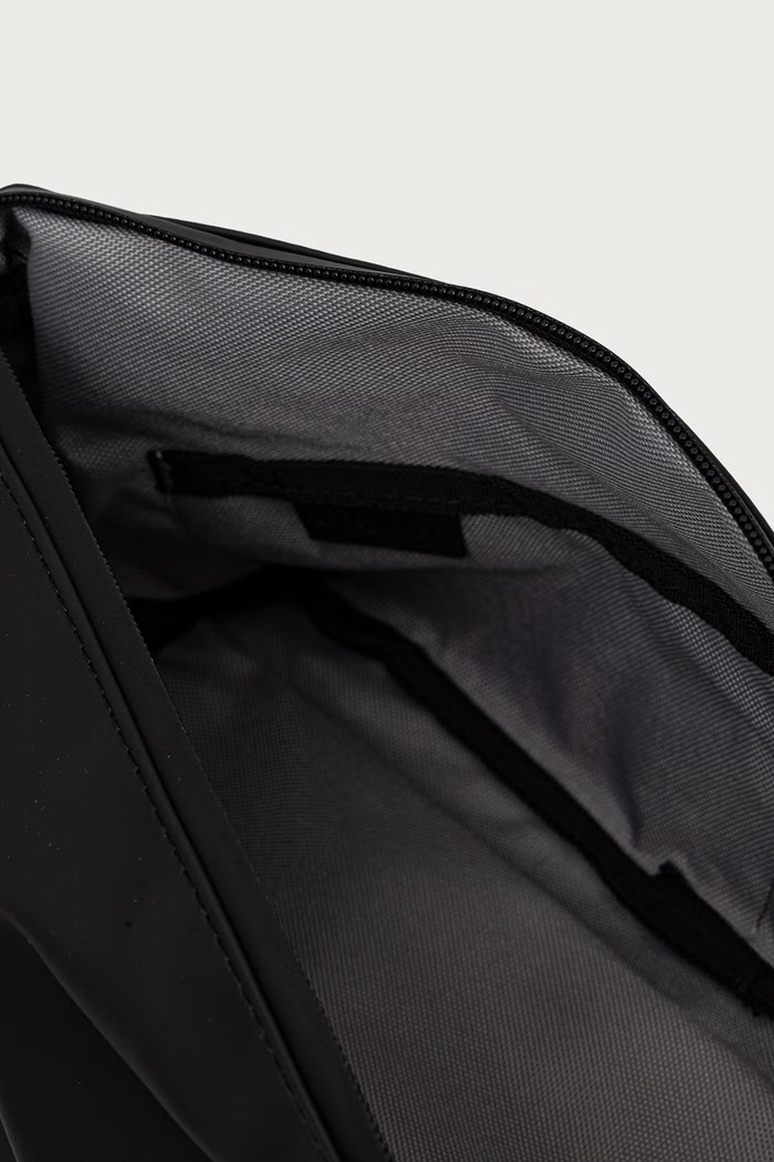 Rains kosmetyczka Otaru Wash Bag W3 czarny 12290.01
