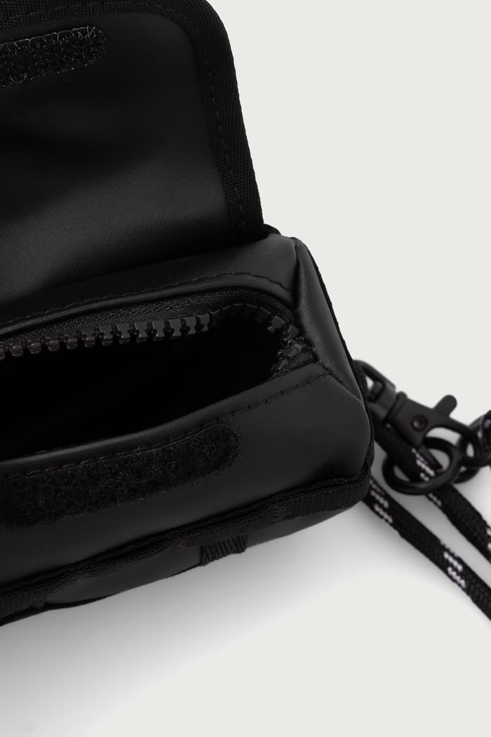 The North Face Brelok Base Camp Mini Duffel NF0A8DJNKX71 czarny AW26