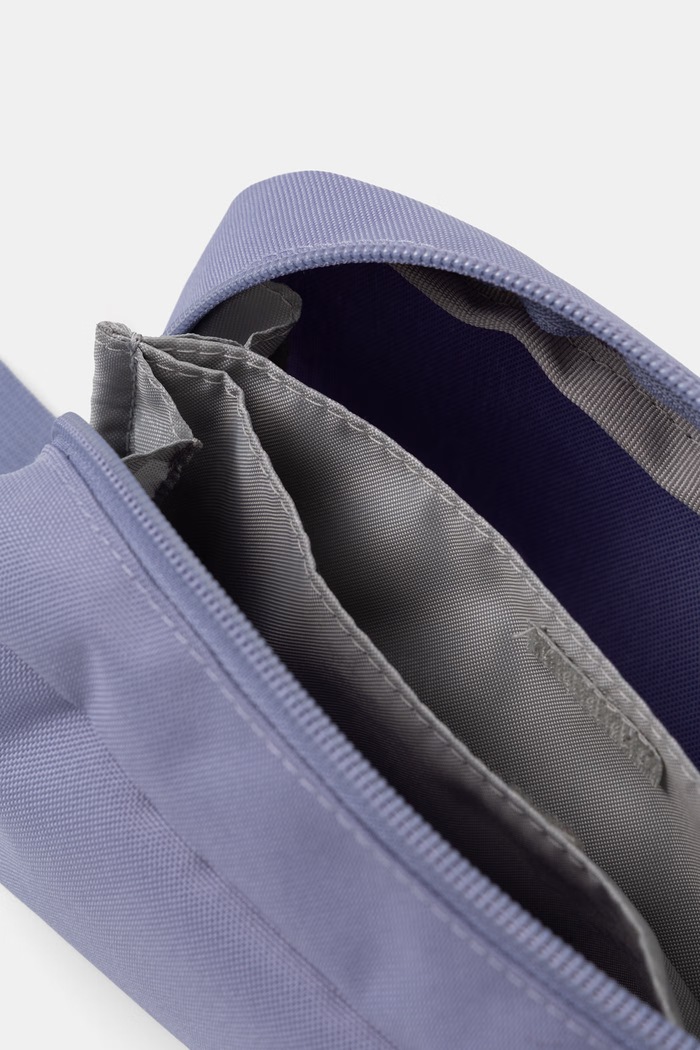 Jansport piórnik Perfect Pouch fioletowy EK0A5BJ40W6