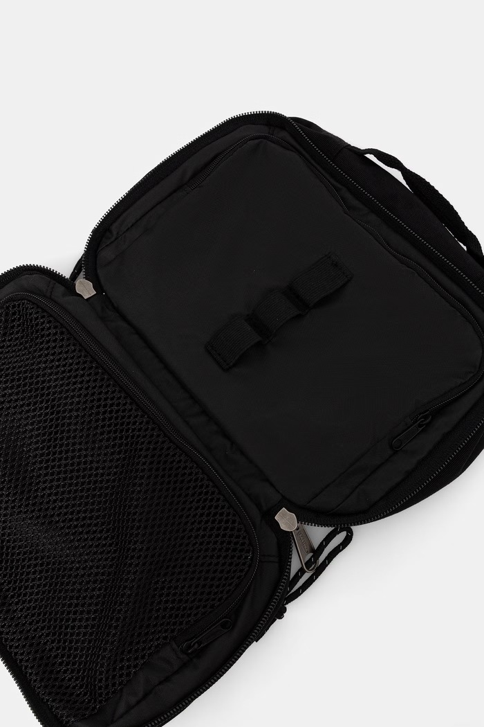 Eastpak kosmetyczka ROAD KIT czarny EK0A5BKT0081