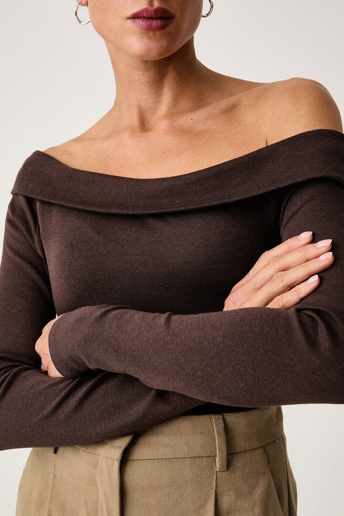 Majica z dolgimi rokavi ženska z modalom CLARA RIB OFF SHOULDER LS Levi's rjava 008ST