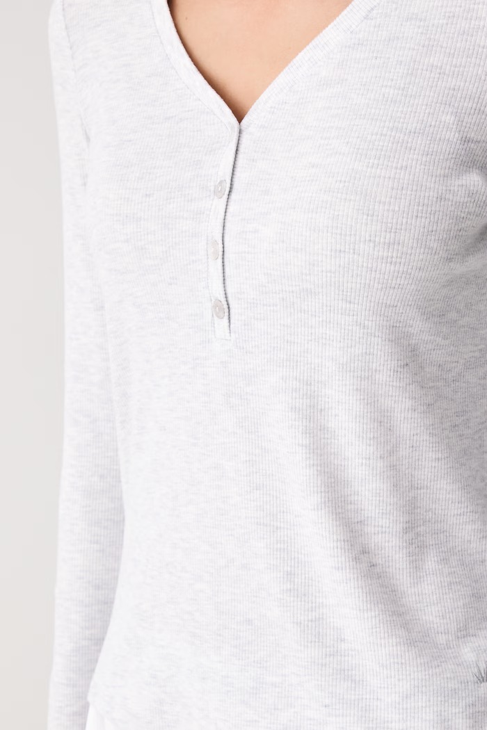 Longsleeve piżamowy damski z wiskozą Triumph 10225031 szary