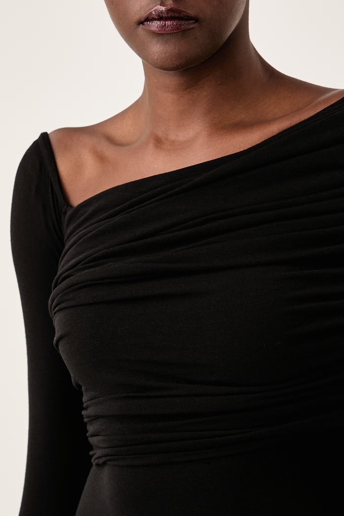 Body za žene s dodatkom vune x LEONIE HANNE Guess W6BP53.K8104 crna