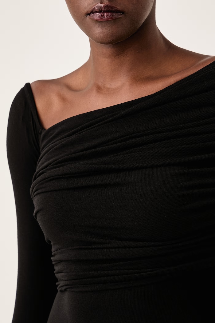 Body za žene s dodatkom vune x LEONIE HANNE Guess W6BP53.K8104 crna