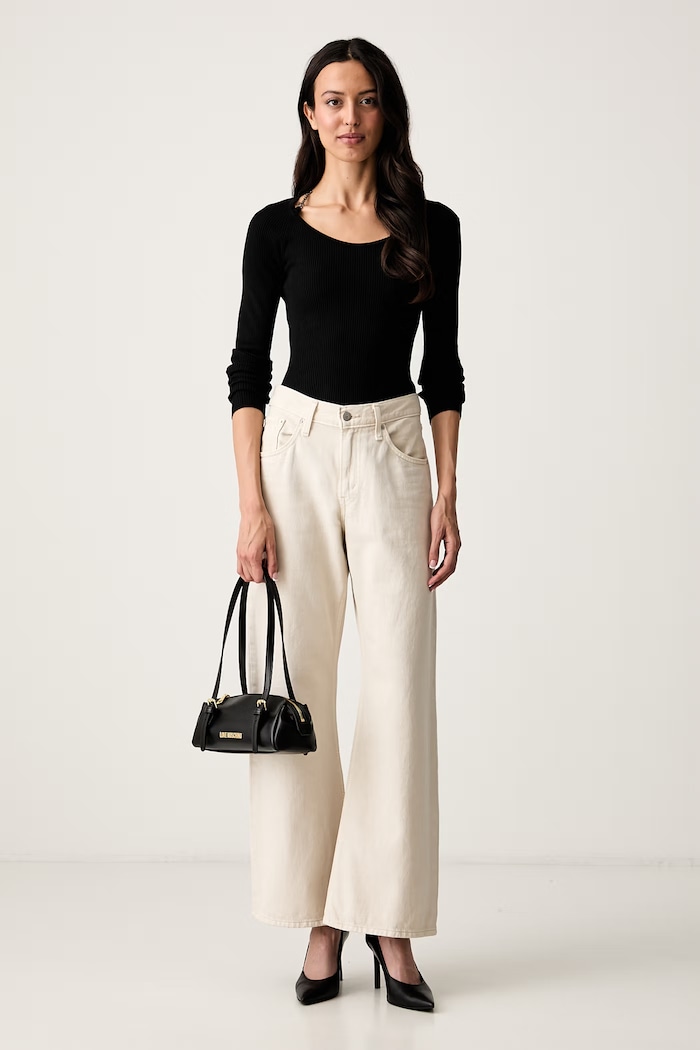 Guess sveter dámsky s viskózou MEGHAN W6YR22.Z0966 čierna AW26