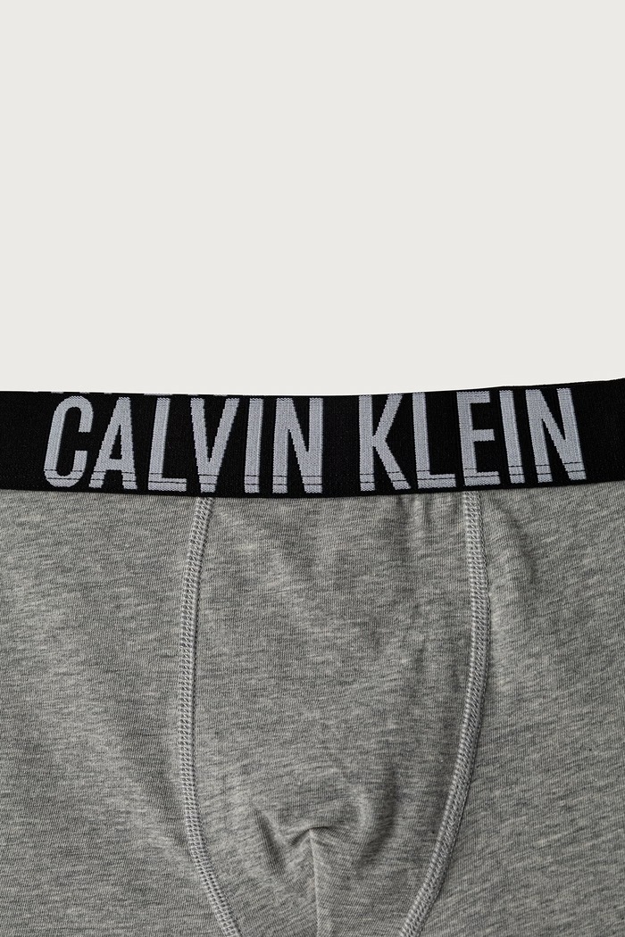 Calvin Klein Underwear Bokserki dopasowane dziecięce bawełniane z elastanem 3-pack B70B700510.9BY2