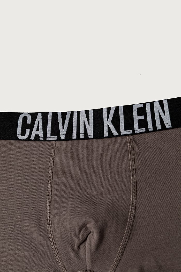 Calvin Klein Underwear Bokserki dopasowane dziecięce bawełniane z elastanem 3-pack B70B700510.9BY2