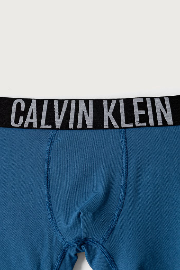 Calvin Klein Underwear Bokserki dopasowane dziecięce bawełniane z elastanem 3-pack B70B700510.9BY2