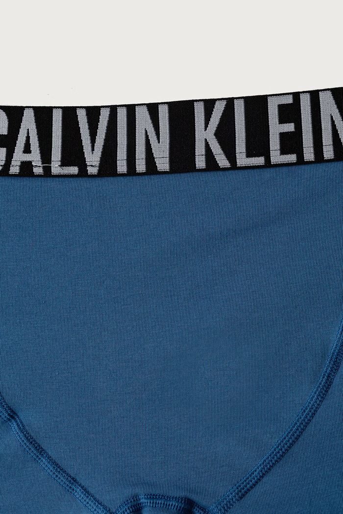 Bokserki dopasowane dziecięce bawełniane z elastanem 2-pack Calvin Klein Underwear brązowy B70B700509.9BY2