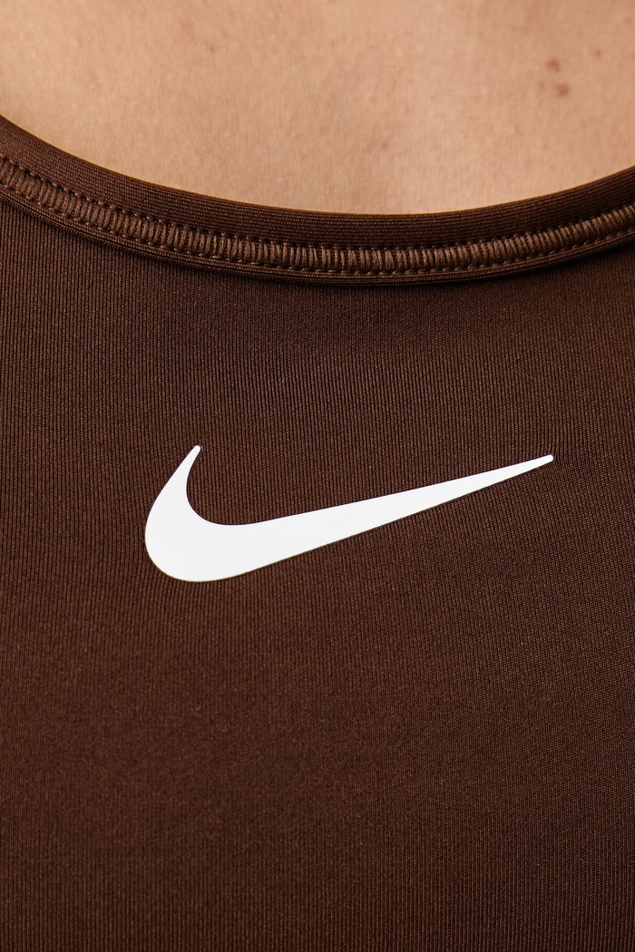 Biustonosz sportowy Swoosh Nike brązowy DX6821.259