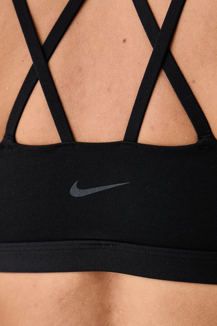 Biustonosz do jogi Zenvy Strappy Nike czarny IB9847.010