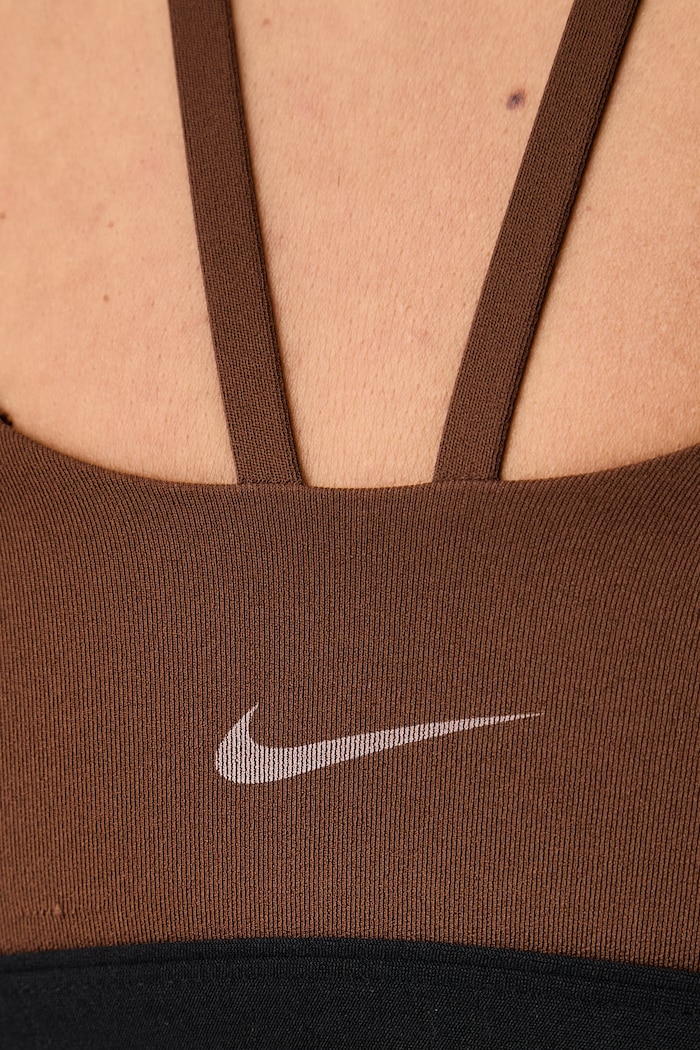 Biustonosz do jogi Zenvy Nike IX7279.259 brązowy