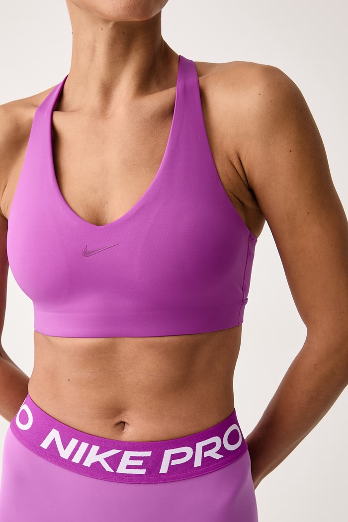 Biustonosz sportowy Universa Nike IB9830.551 fioletowy