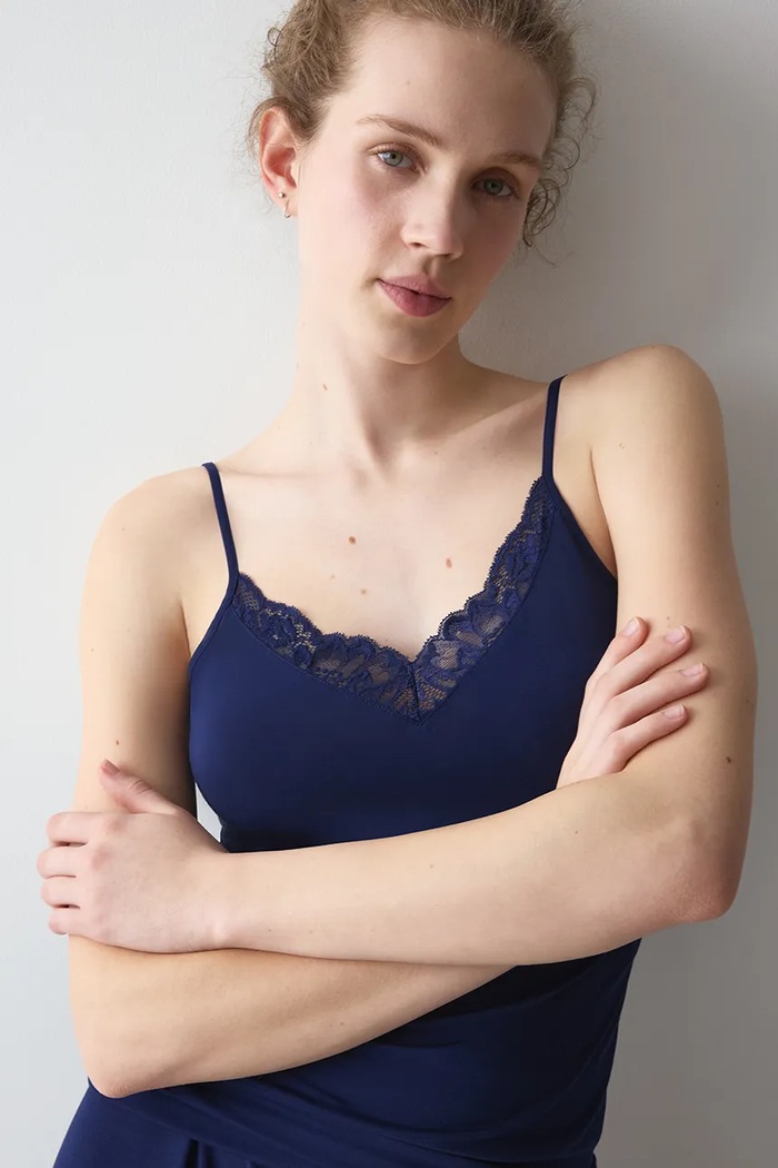 Top piżamowy damski z modalem Amourette Triumph 10229151 granatowy