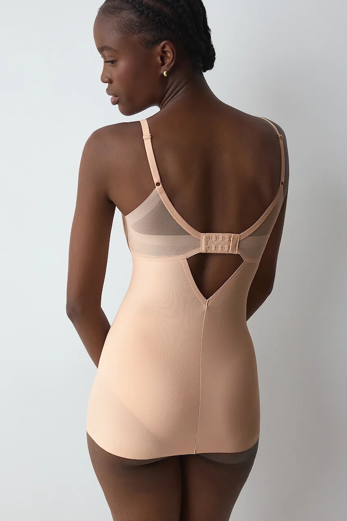 Triumph Stahovací top dámský Triumph Shape Smart 10209674 béžová AW26