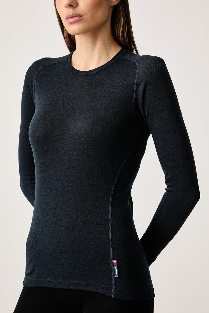 Longsleeve funkcyjny damski z wełny merino Adventure Merino Devold PDGO.245.228.B granatowy