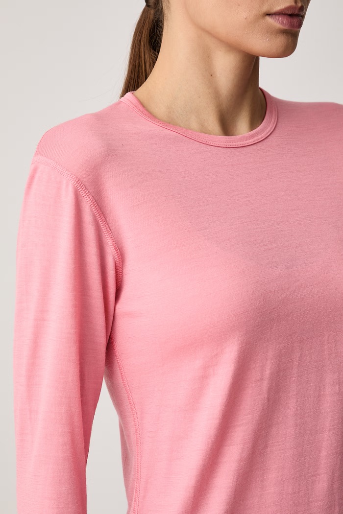 Longsleeve funkcyjny damski z wełny merino Breeze Plus Merino Devold PDGO.183.286.C różowy