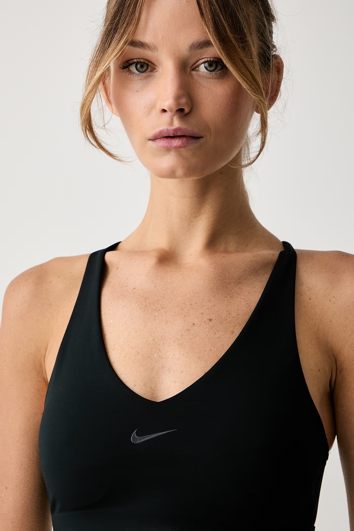 Nike biustonosz sportowy Universa czarny IB9830.010