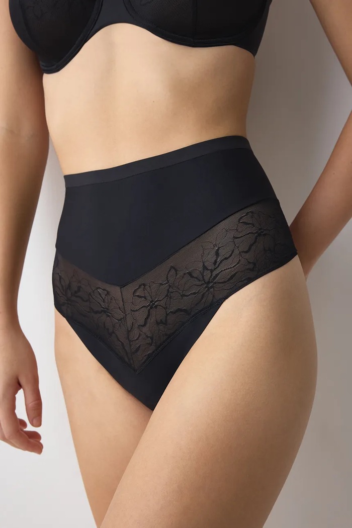Stringi damskie Triumph 10226423 czarny