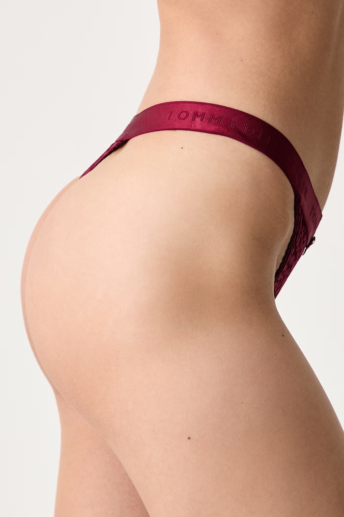 Odzież Tommy Hilfiger Stringi damskie koronkowe UW0UW06348 bordowy