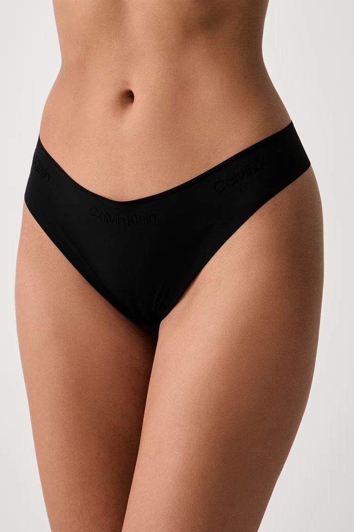 Calvin Klein Underwear stringi damskie czarny LV00QF8562