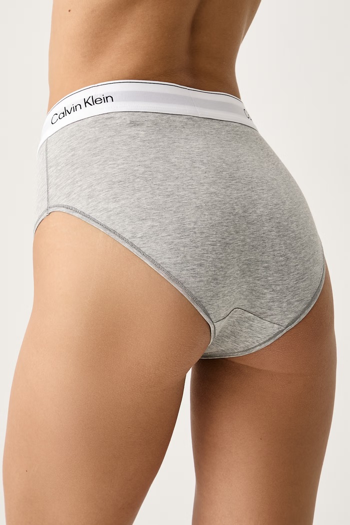 Oblečenie Calvin Klein Underwear Nohavičky dámske s bavlnou LV00QF8991 sivá