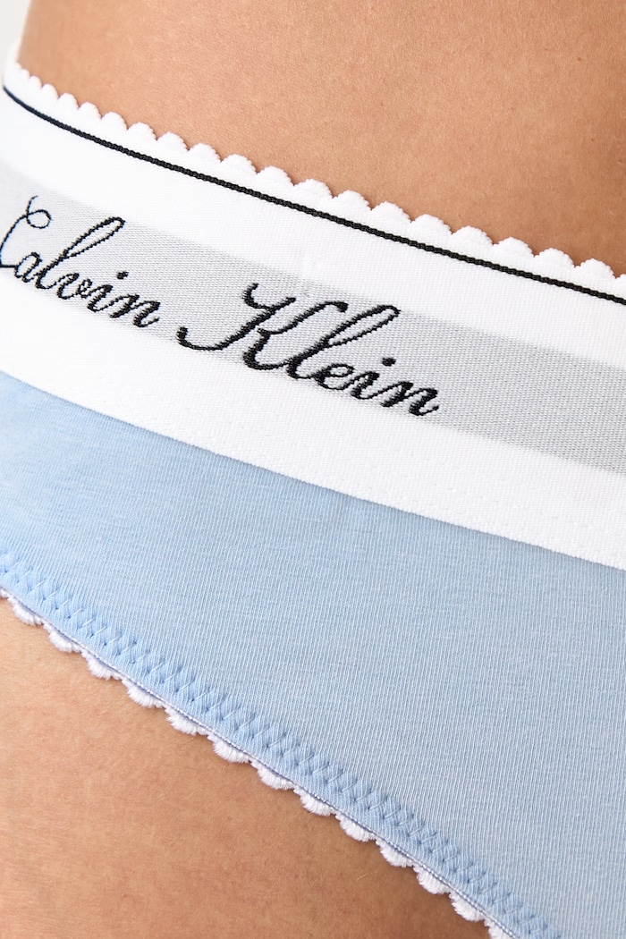 Tangá dámske s bavlnou Calvin Klein Underwear LV00QF9075 modrá