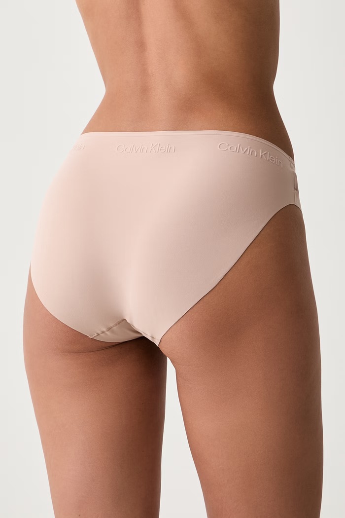 Calvin Klein Underwear figi damskie LV00QF8981 beżowy AW26