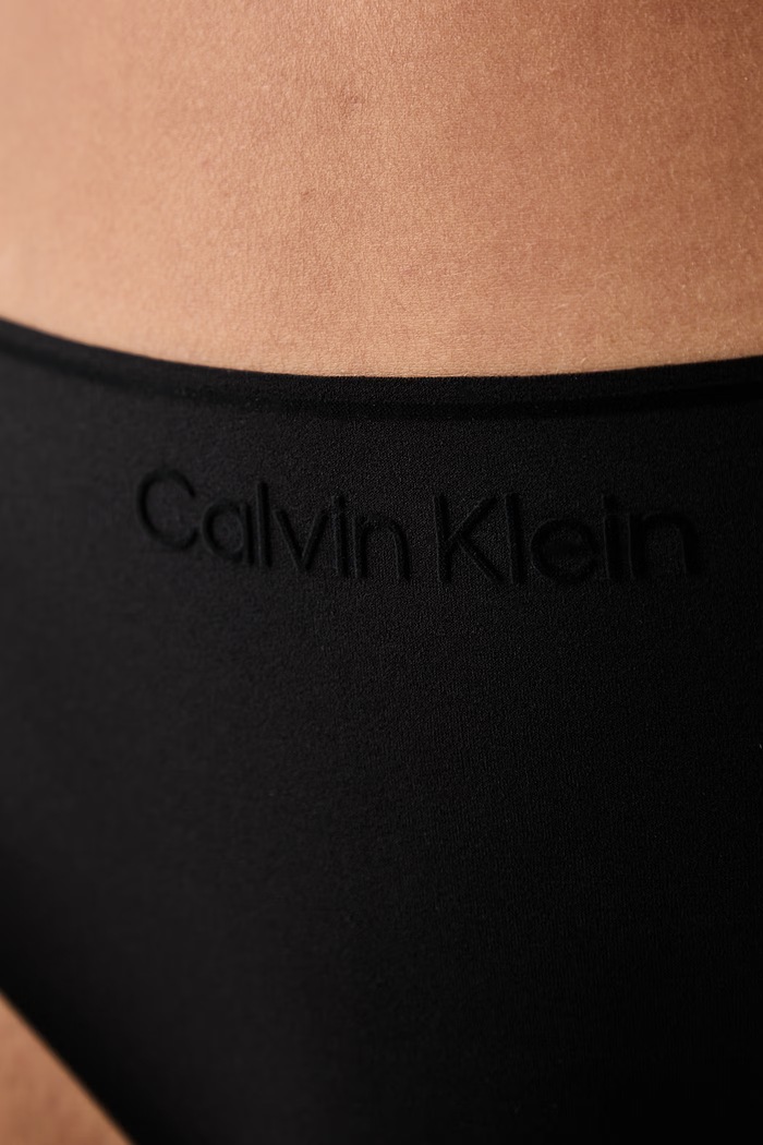 Odzież Calvin Klein Underwear figi damskie LV00QF8981 czarny